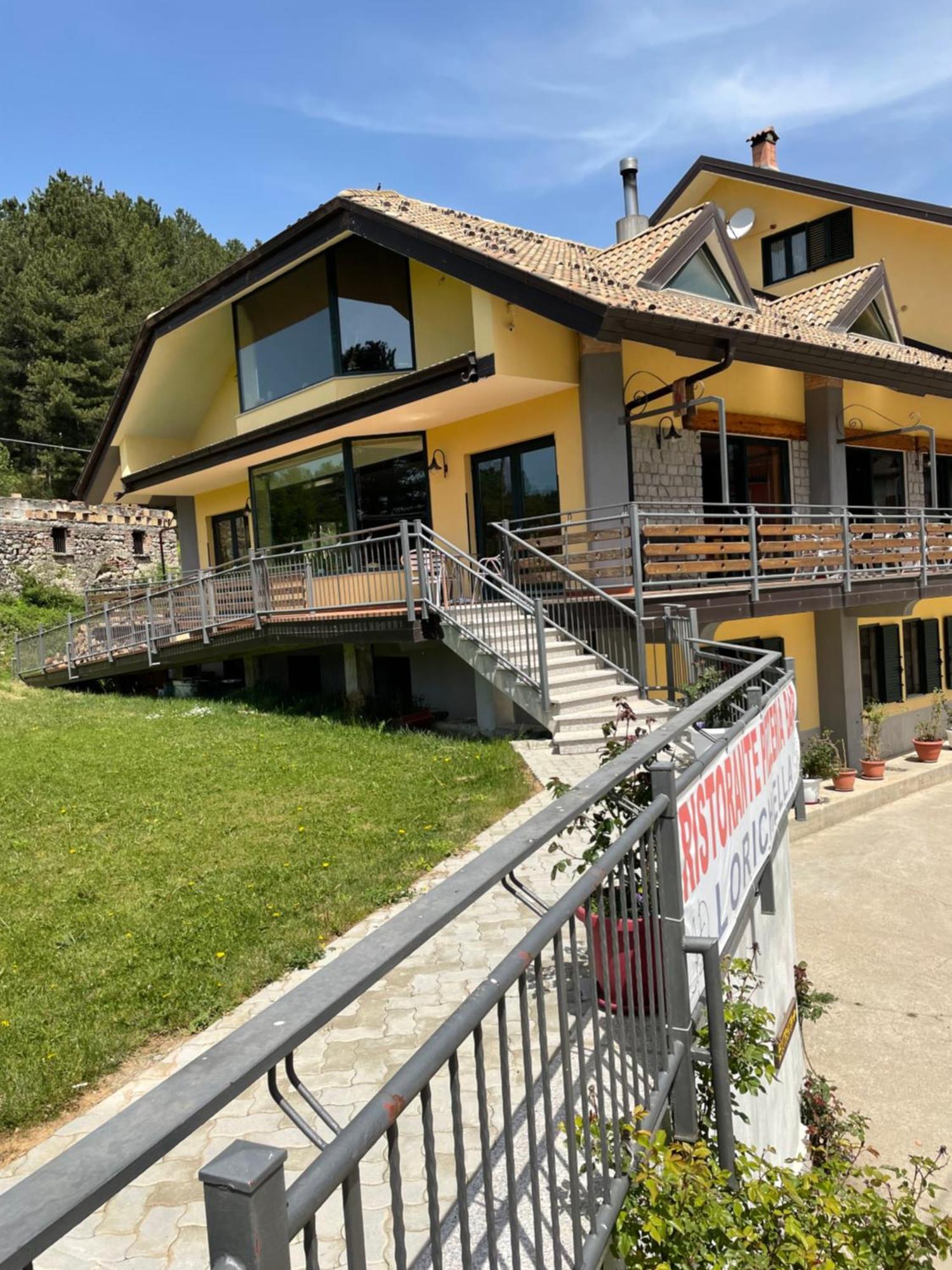 Hotel Fd Lorichella à Lorica Extérieur photo